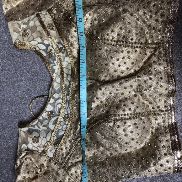 Pink and Gold Indian Wedding Lengha Size 2-4 - Picture 9 of 11